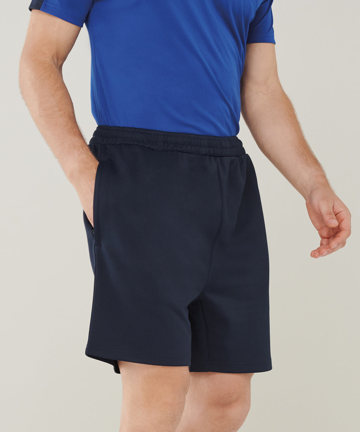 Finden & Hales - Knitted shorts with zip pockets - LV886